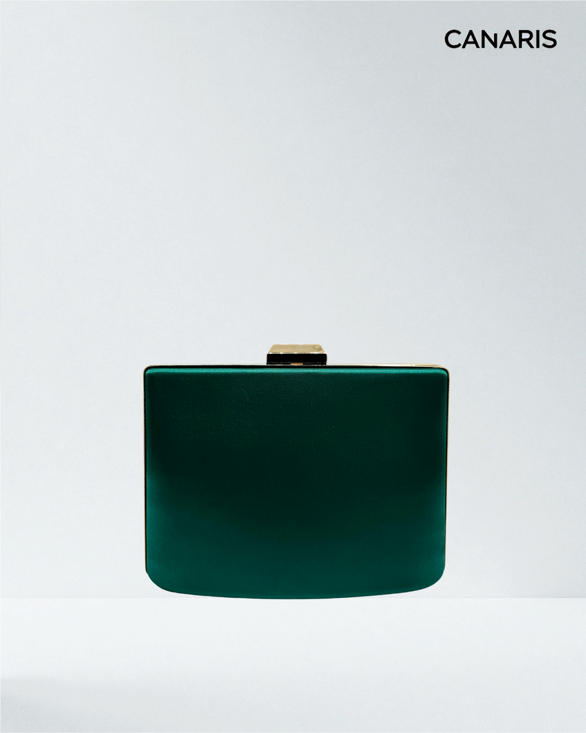 Simple Closure Trapeze Clutch