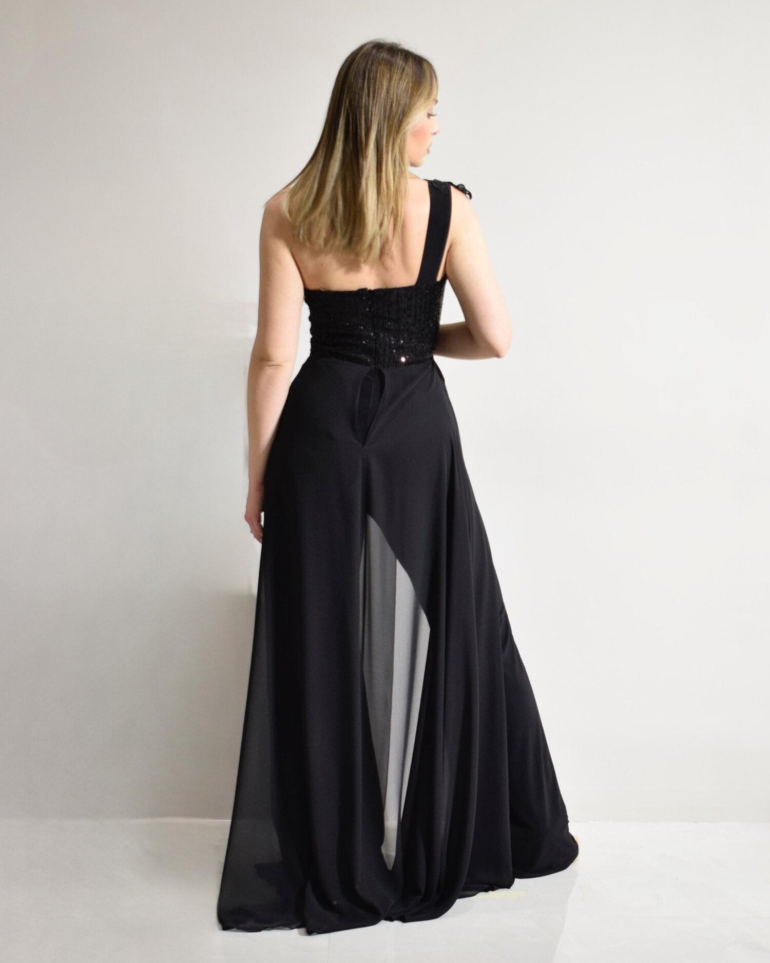 Abito cerimonia donna nero tuta elegante mamma degli sposi Lecce Canaris