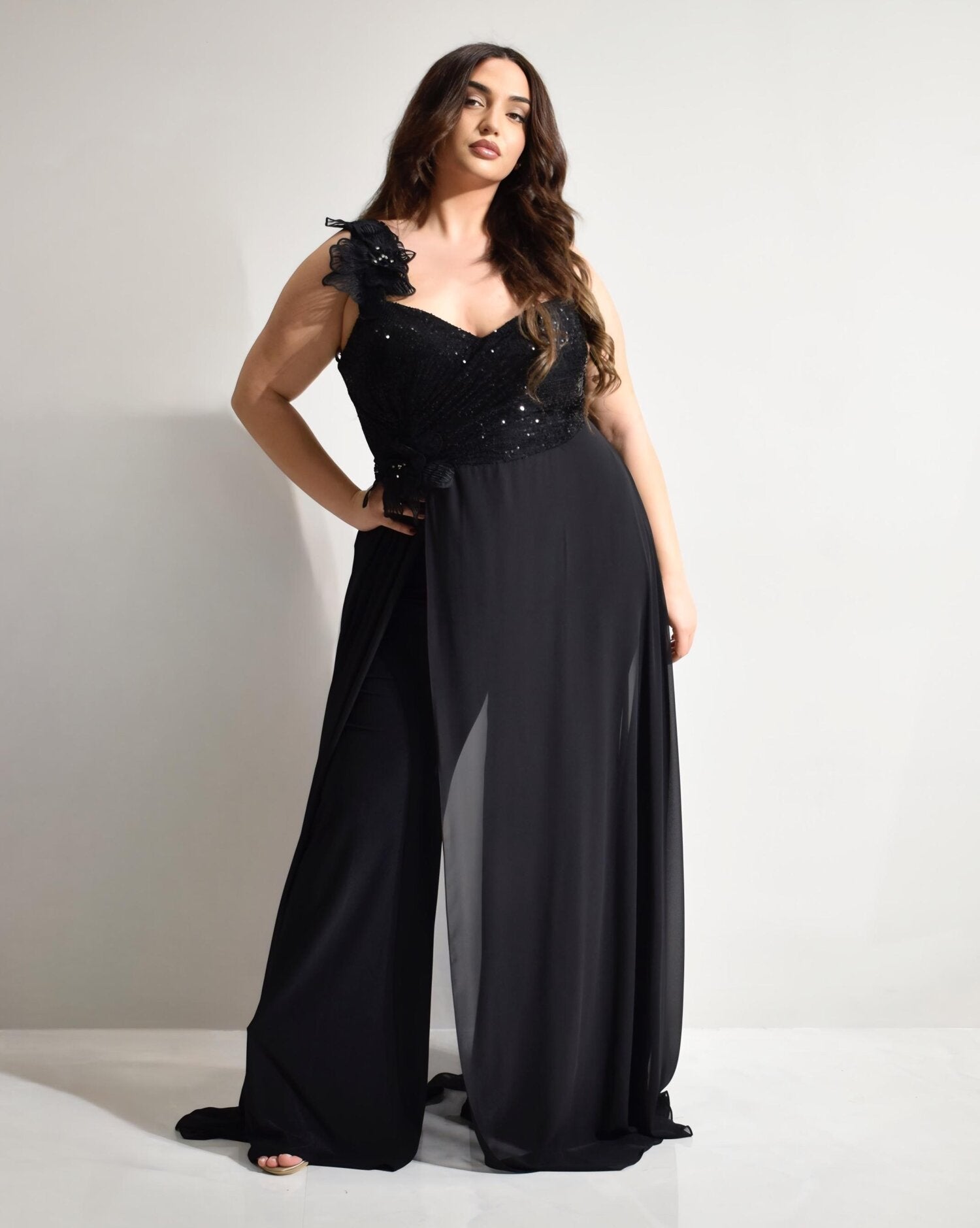 Abito cerimonia donna nero tuta elegante mamma degli sposi Lecce Canaris